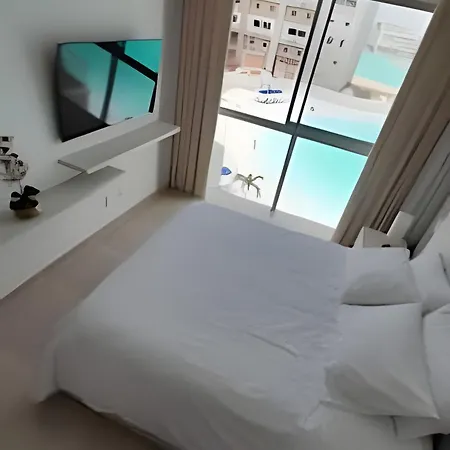 Apartamento De Lujo En Baia Kristal Cartagena