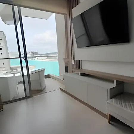 Apartamento De Lujo En Baia Kristal Cartagena